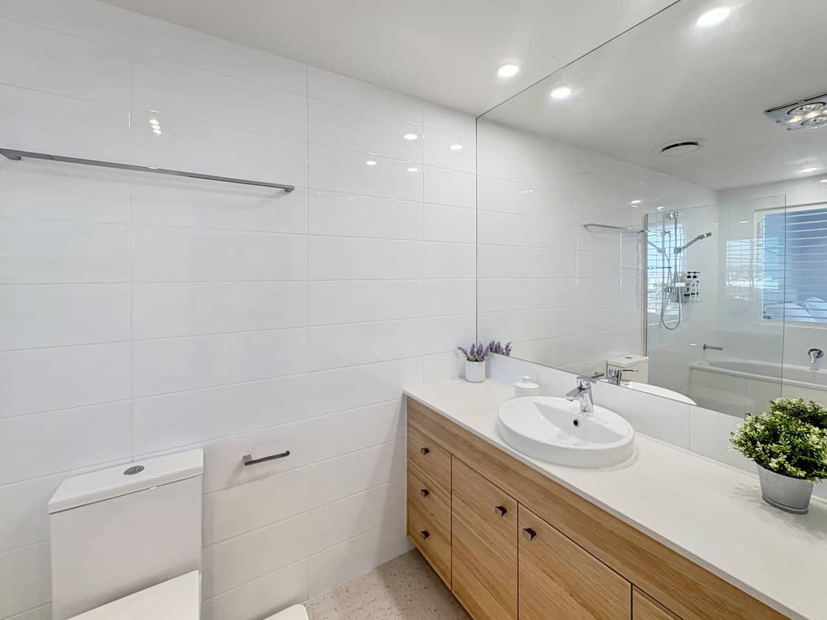 2 Bright Place, BIRTINYA - Thumbnail 8