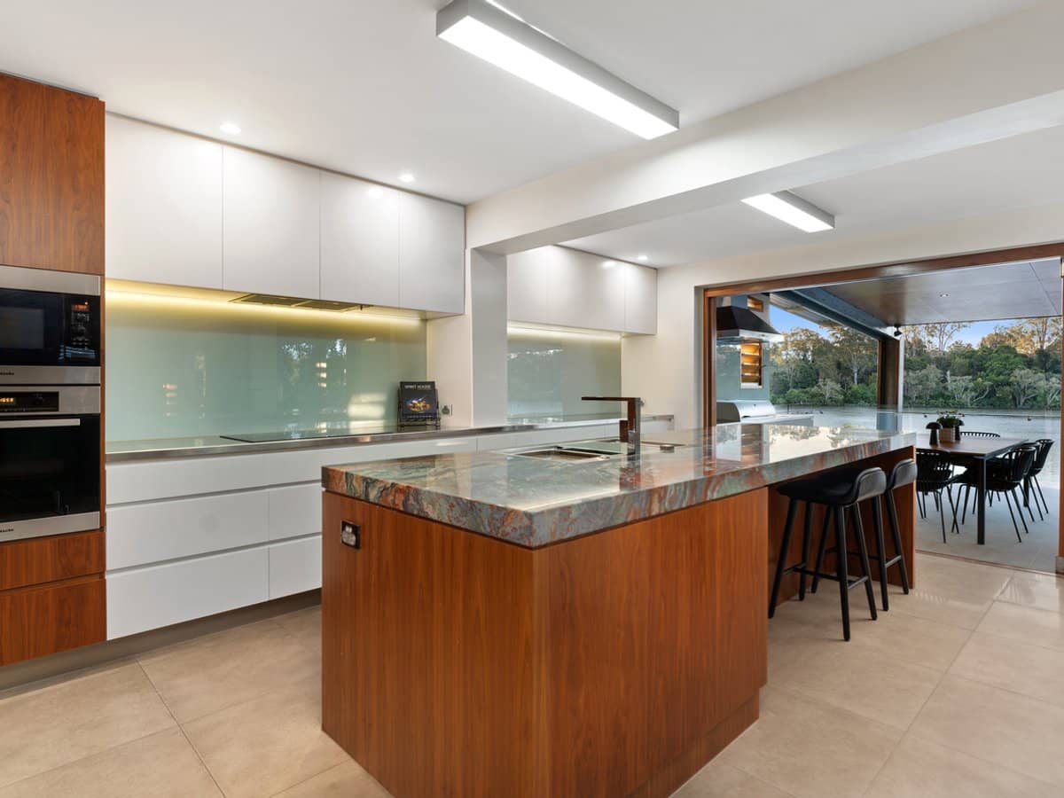 359 Brisbane Corso, YERONGA - Thumbnail 7