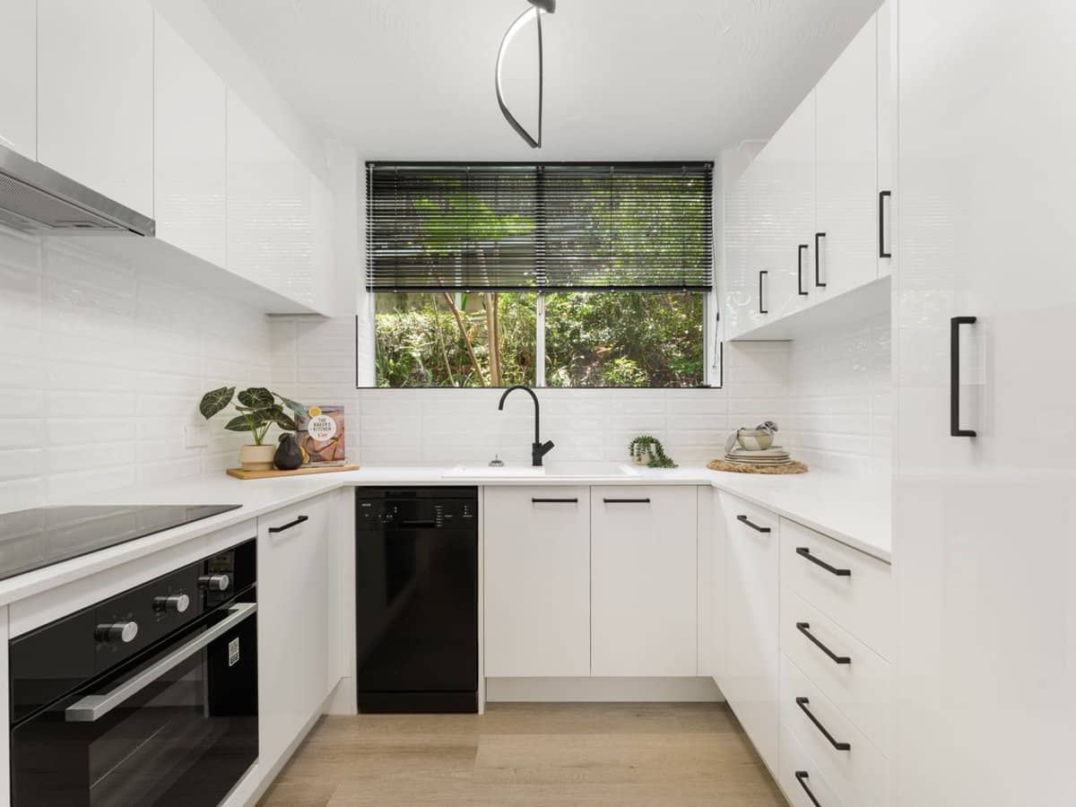 12 York Street, Indooroopilly - Thumbnail 3