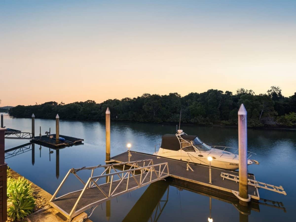 2505 Cressbrook Drive, Hope Island - Thumbnail 3