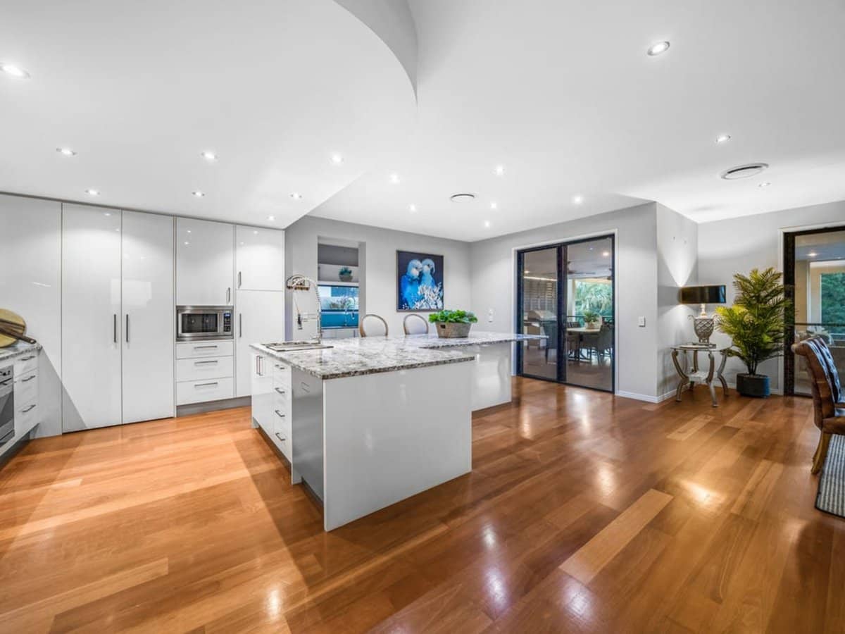 2505 Cressbrook Drive, Hope Island - Thumbnail 9