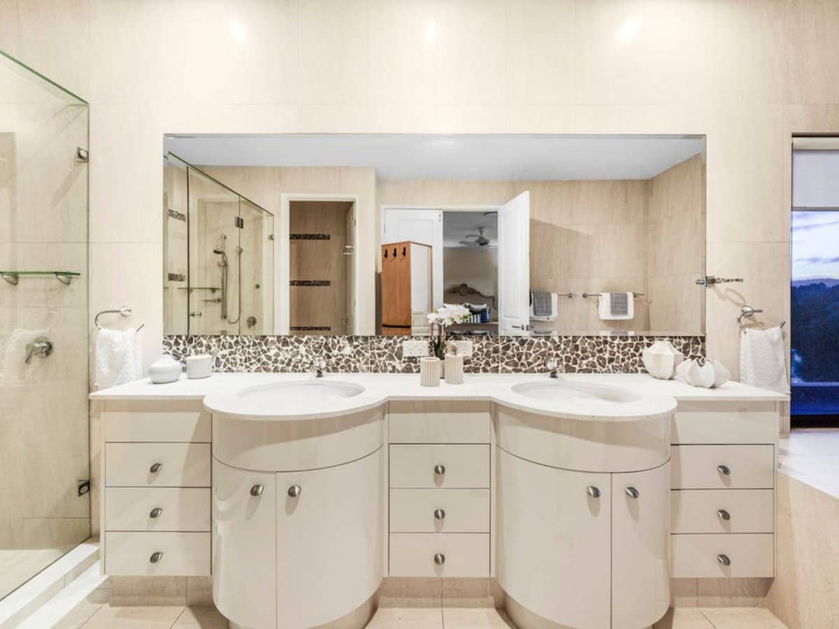 2505 Cressbrook Drive, Hope Island - Thumbnail 18