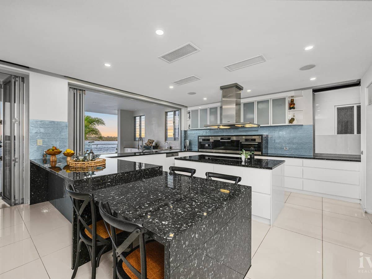 46 Knightsbridge Parade, Sovereign Islands - Thumbnail 9