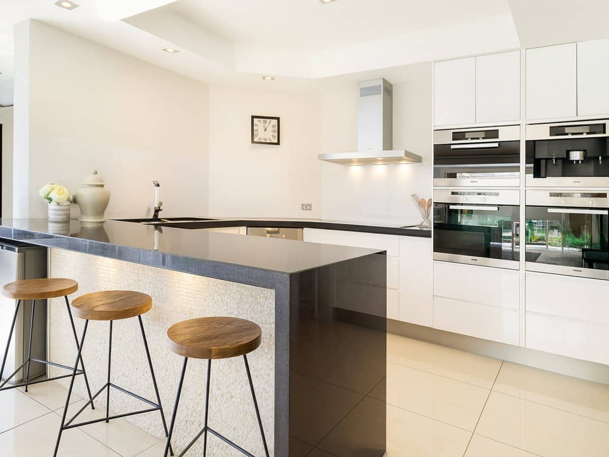 8 Beaufort Lane, CLAYFIELD - Thumbnail 4