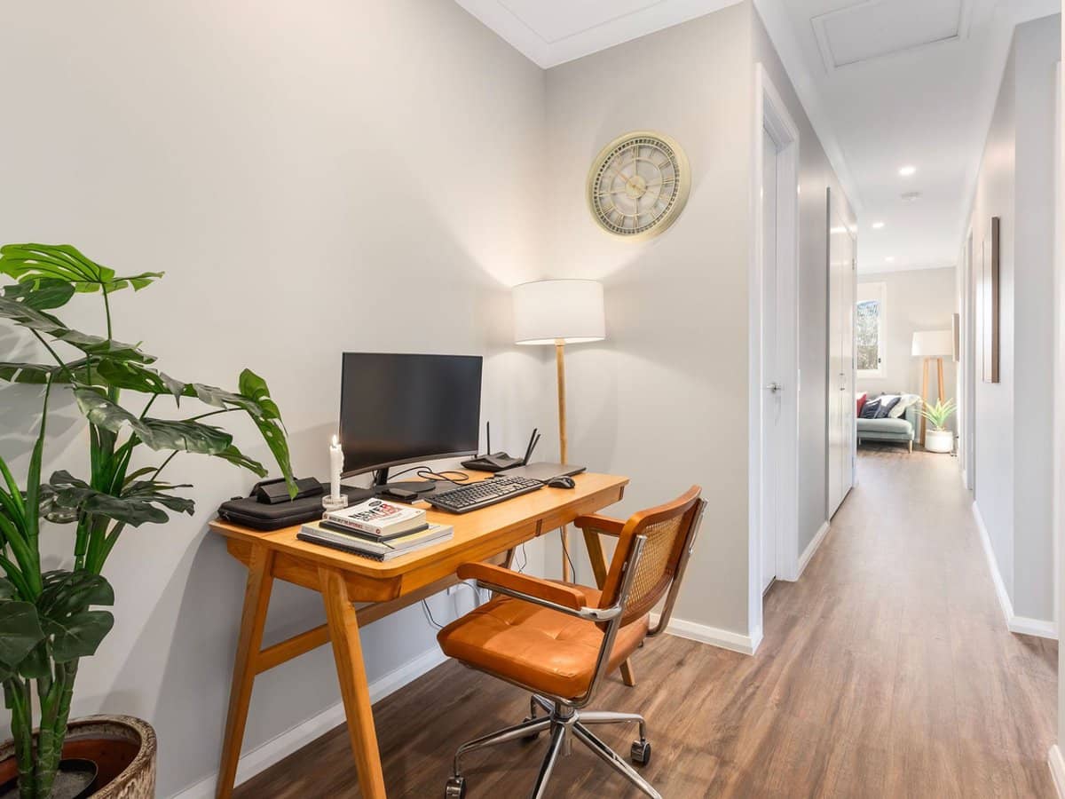 28 Explorers Road, White Rock - Thumbnail 3