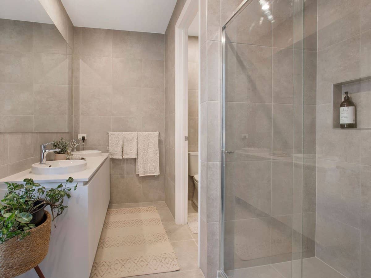 28 Explorers Road, White Rock - Thumbnail 8