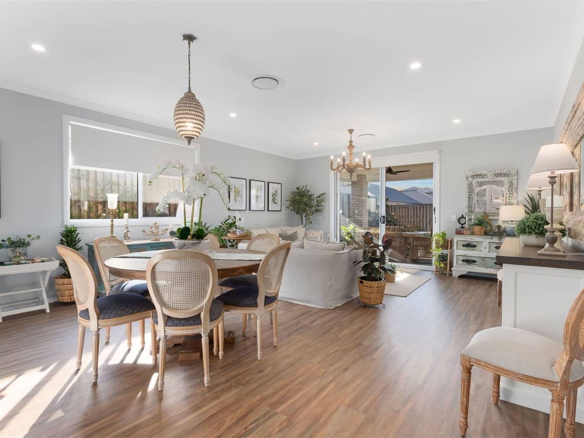 28 Explorers Road, White Rock - Thumbnail 25