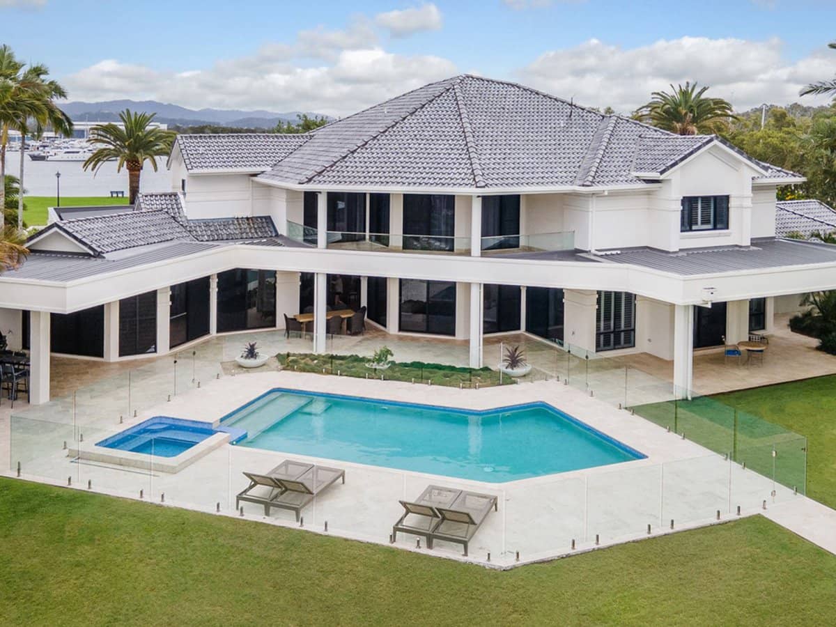 1153 Rosebank Way West, Hope Island - Thumbnail 4