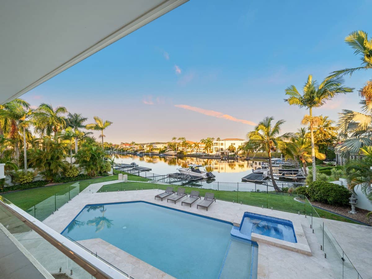 1153 Rosebank Way West, Hope Island - Thumbnail 5