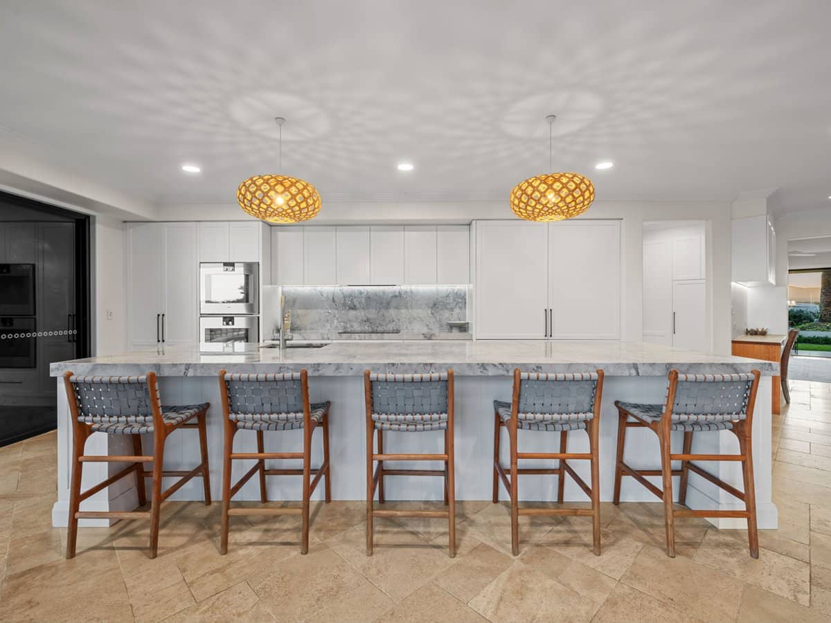 1153 Rosebank Way West, Hope Island - Thumbnail 8