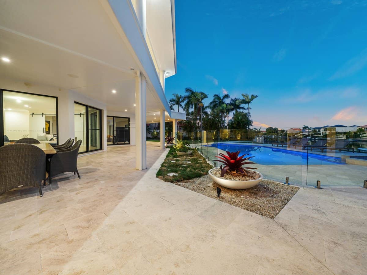 1153 Rosebank Way West, Hope Island - Thumbnail 21