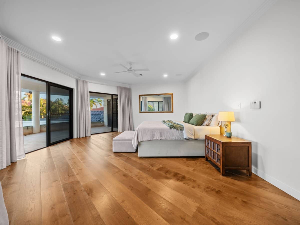 1153 Rosebank Way West, Hope Island - Thumbnail 24