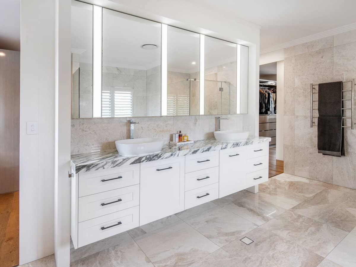 1153 Rosebank Way West, Hope Island - Thumbnail 25