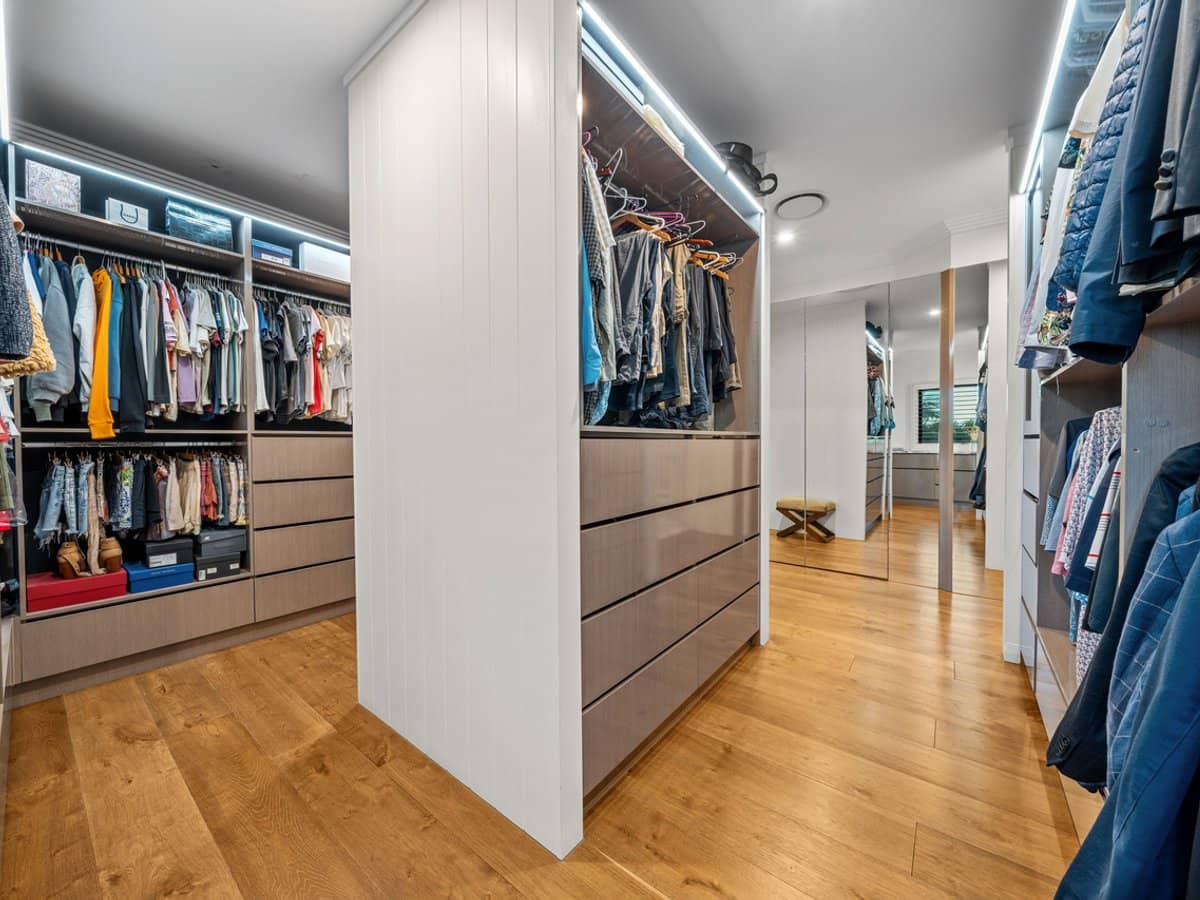 1153 Rosebank Way West, Hope Island - Thumbnail 26