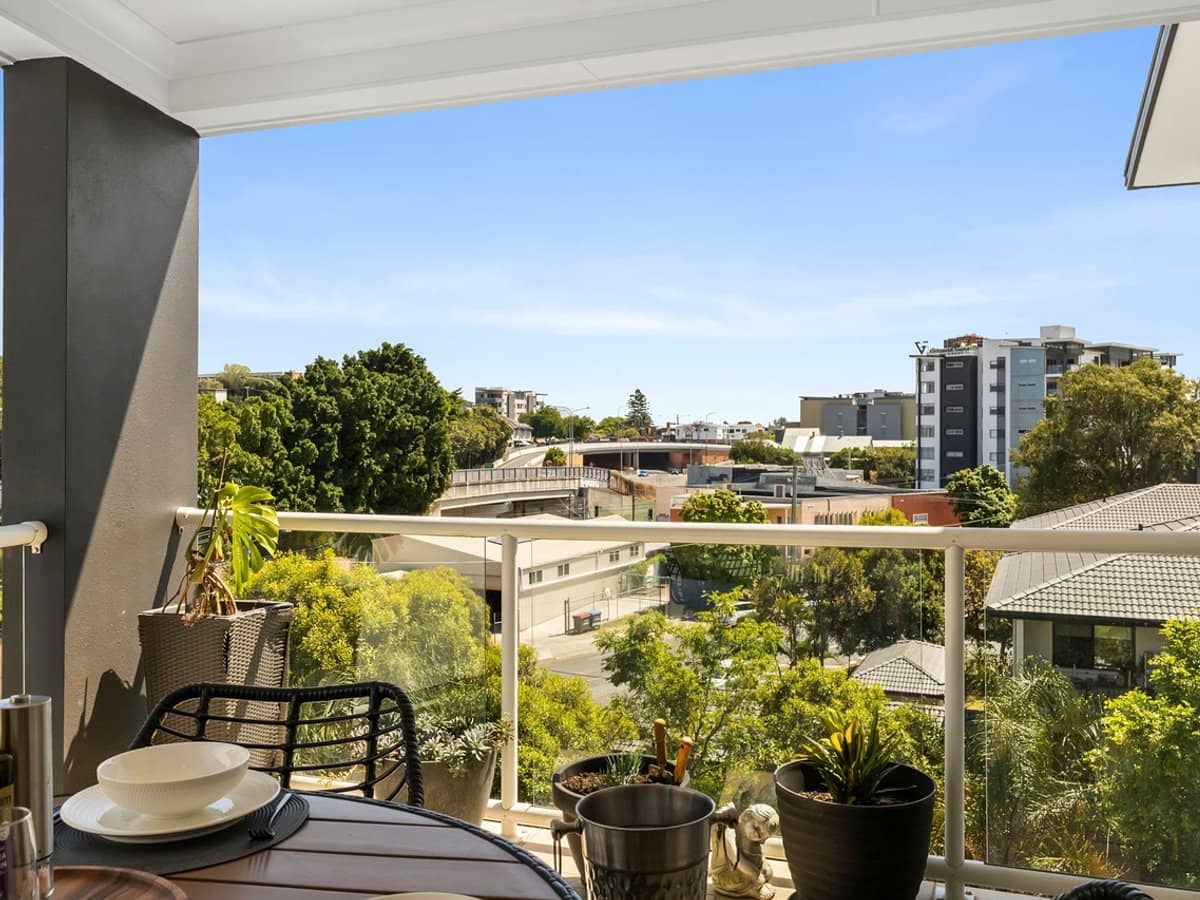 12 Grace Street, NUNDAH - Thumbnail 2