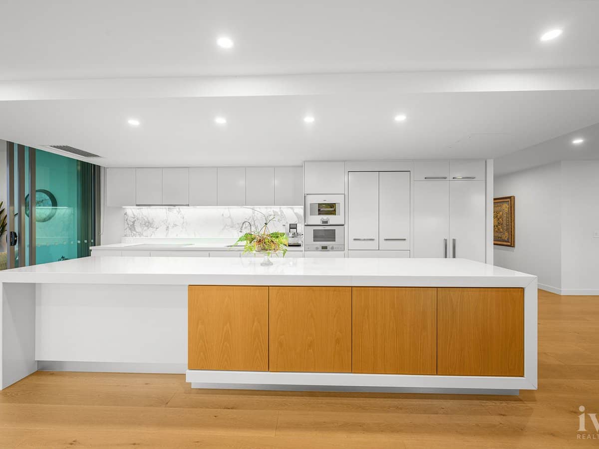 31602/2 Ephraim Island, Paradise Point - Thumbnail 8