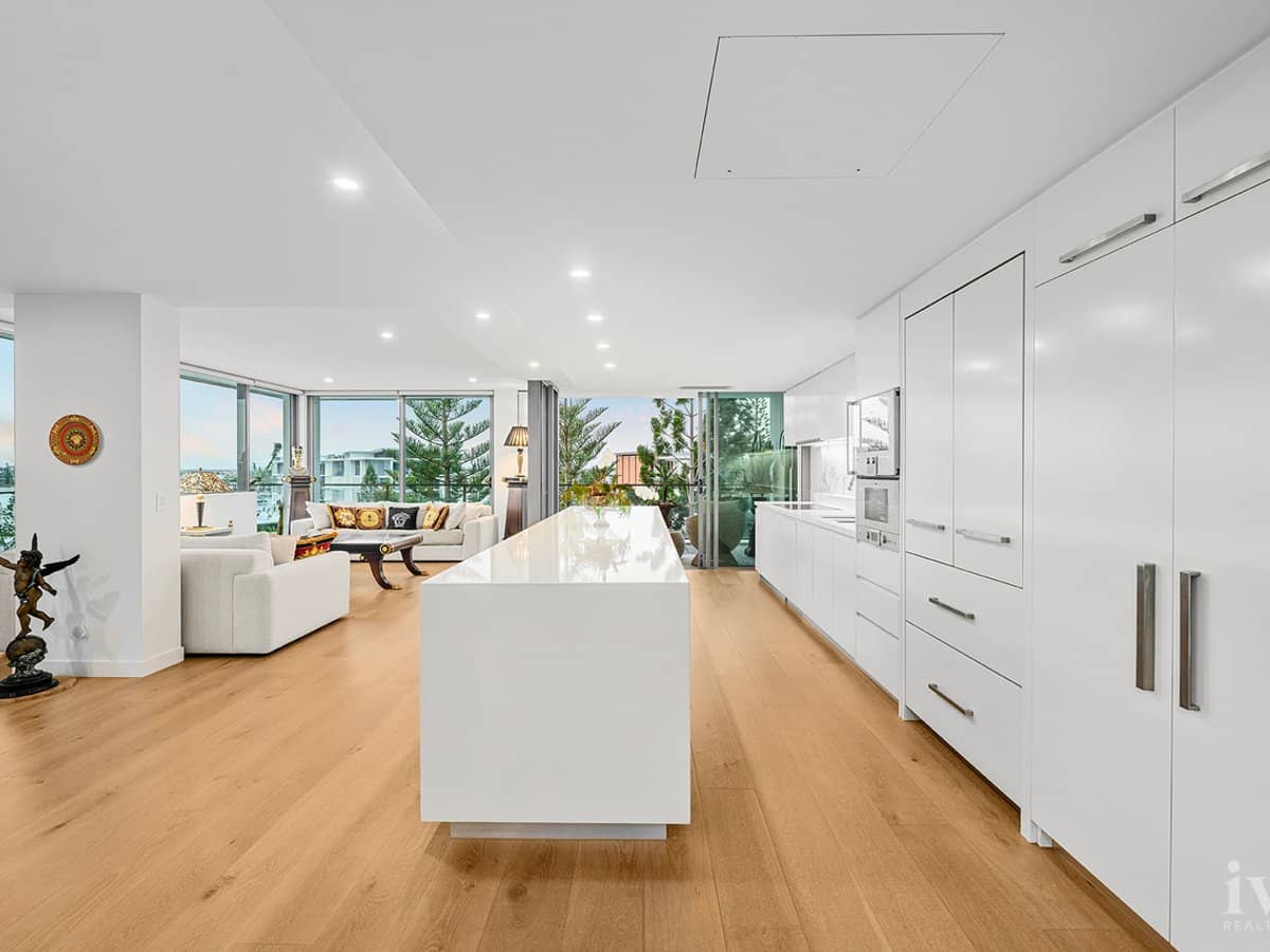 31602/2 Ephraim Island, Paradise Point - Thumbnail 9