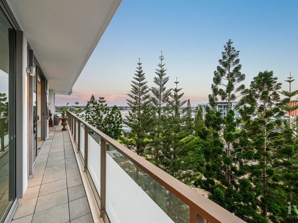 31602/2 Ephraim Island, Paradise Point - Thumbnail 13