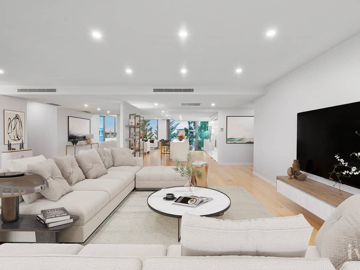 31602/2 Ephraim Island, Paradise Point - Thumbnail 2