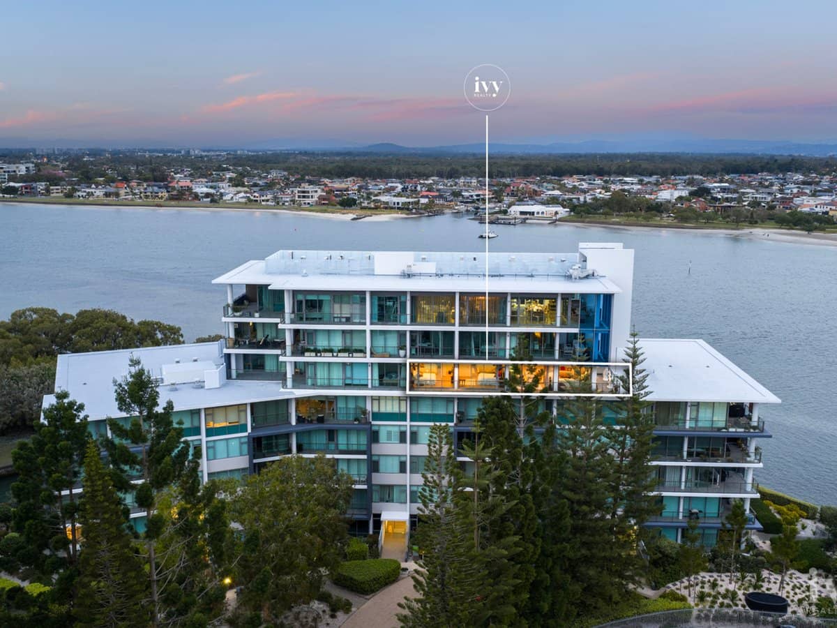 31602/2 Ephraim Island, Paradise Point - Thumbnail 20