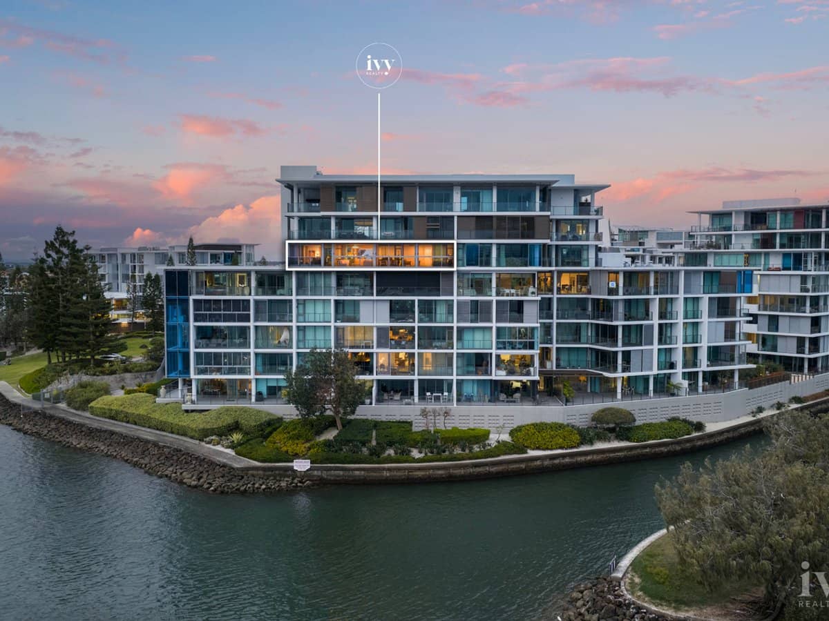 31602/2 Ephraim Island, Paradise Point - Thumbnail 21