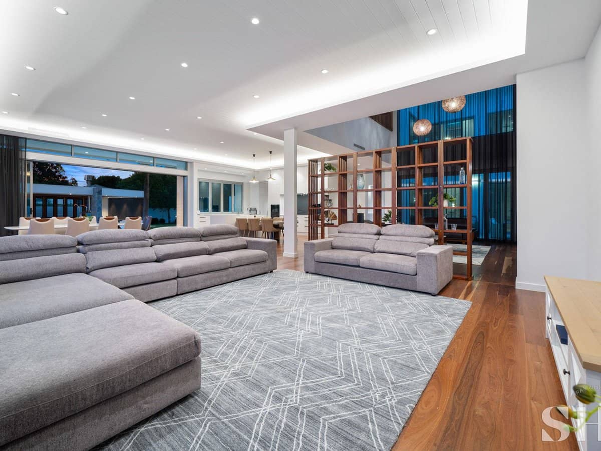 1019 Edgecliff Drive, Sanctuary Cove - Thumbnail 8