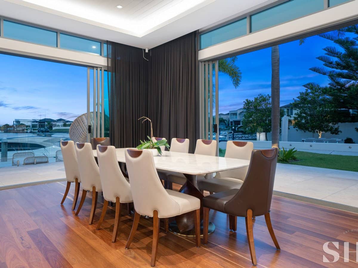 1019 Edgecliff Drive, Sanctuary Cove - Thumbnail 9