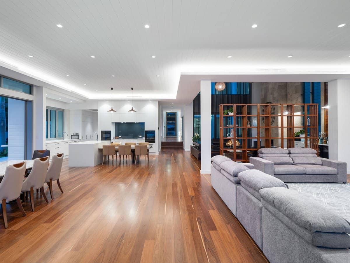 1019 Edgecliff Drive, Sanctuary Cove - Thumbnail 10