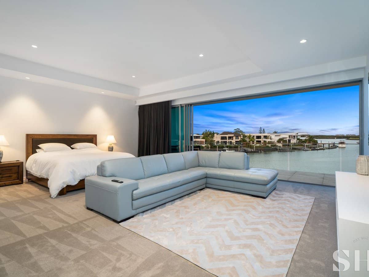 1019 Edgecliff Drive, Sanctuary Cove - Thumbnail 13