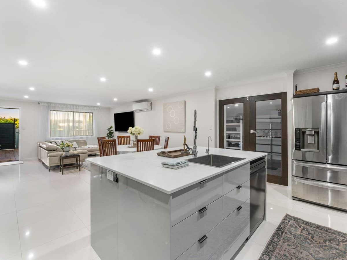 62 Radiata Street, Hillcrest - Thumbnail 6