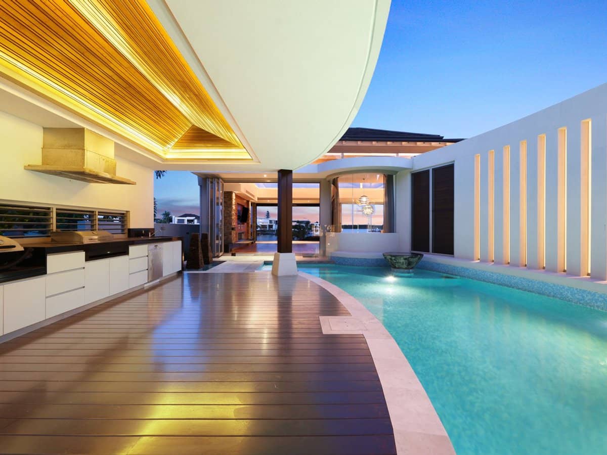 1023 Edgecliff Drive, Sanctuary Cove - Thumbnail 1