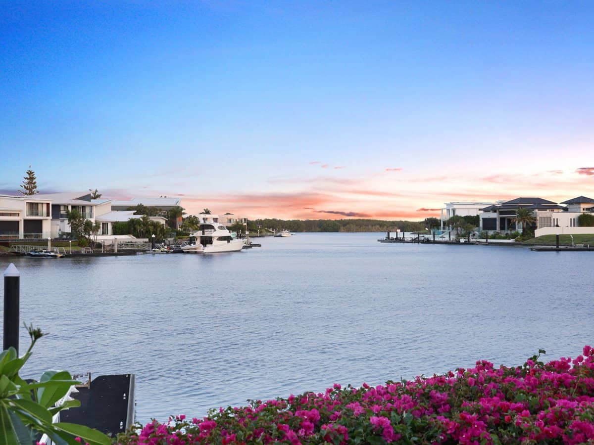 1023 Edgecliff Drive, Sanctuary Cove - Thumbnail 8