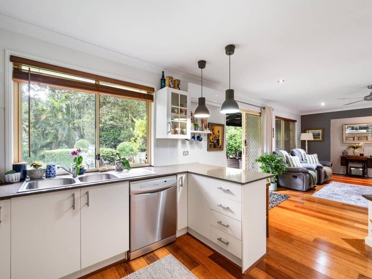 5 Mayon Court, TAMBORINE MOUNTAIN - Thumbnail 14