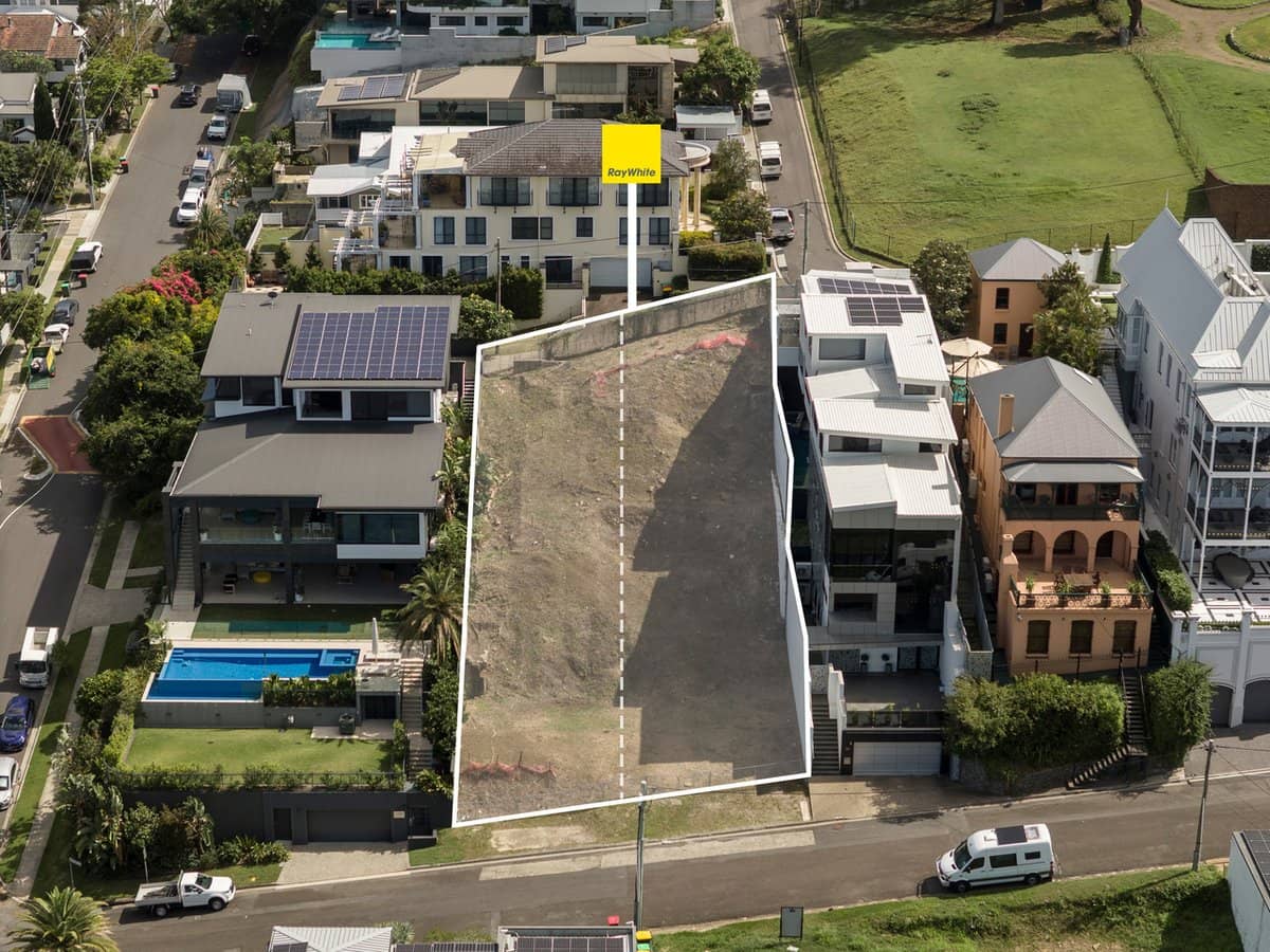 8 Dickson Terrace, HAMILTON - Thumbnail 2