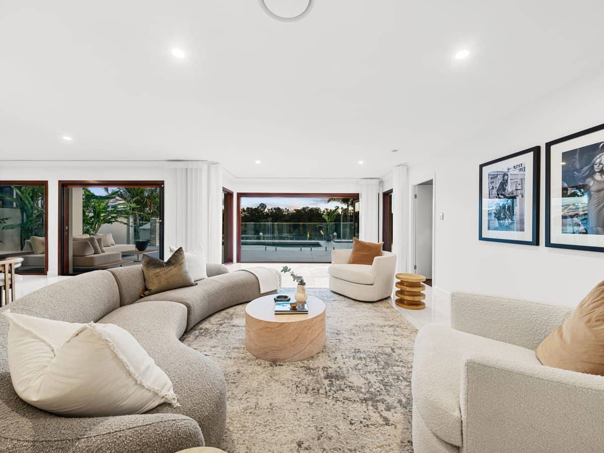 1675 Riverdale Drive, Hope Island - Thumbnail 9