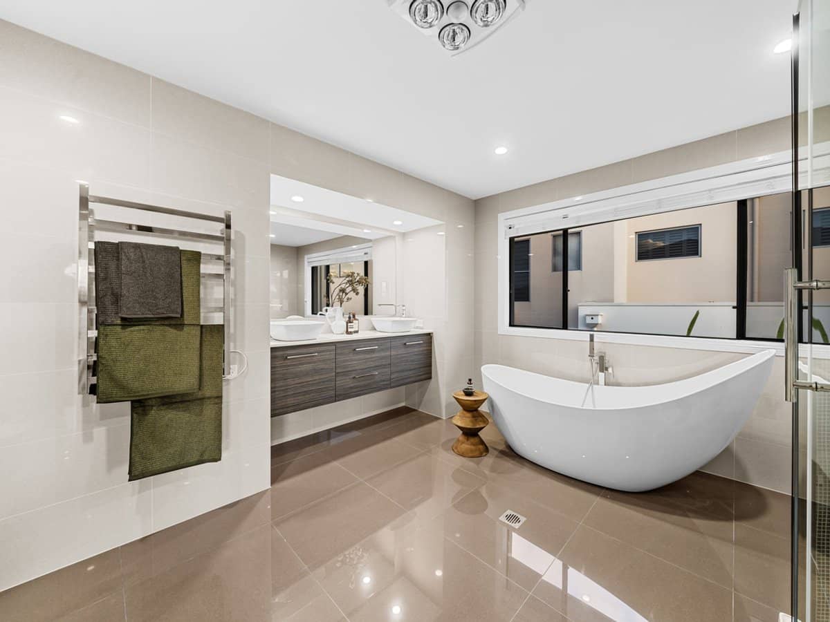 1675 Riverdale Drive, Hope Island - Thumbnail 23