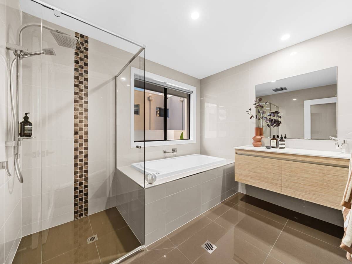 1675 Riverdale Drive, Hope Island - Thumbnail 26