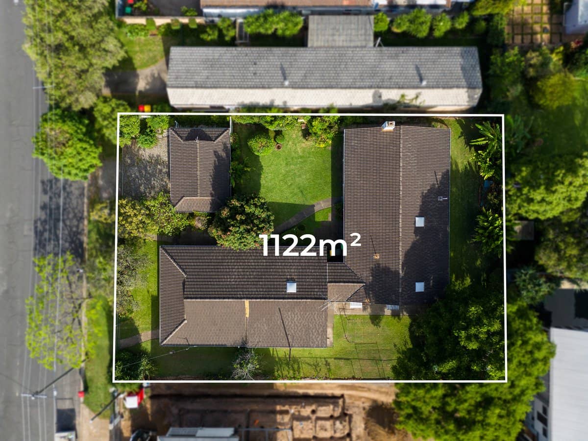 63 Sefton Road, HENDRA - Thumbnail 2