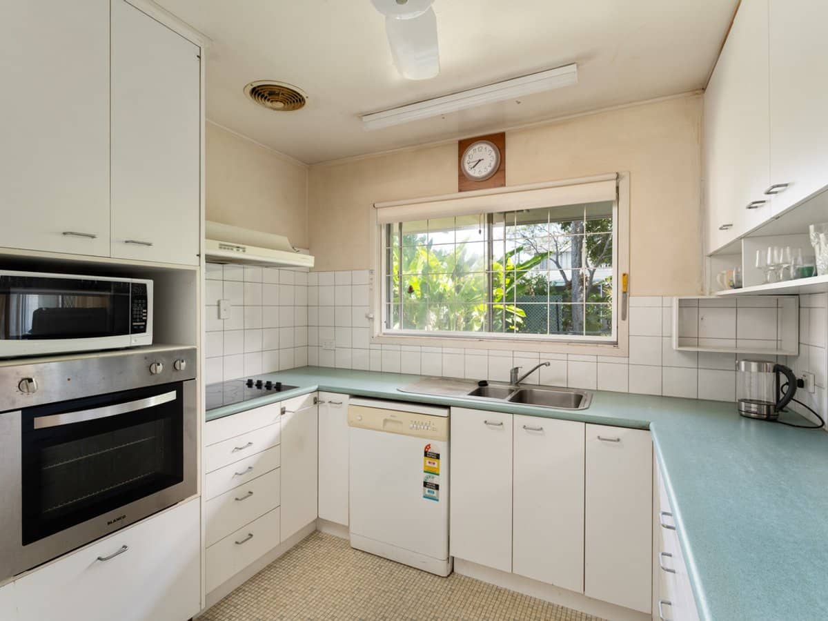 63 Sefton Road, HENDRA - Thumbnail 5