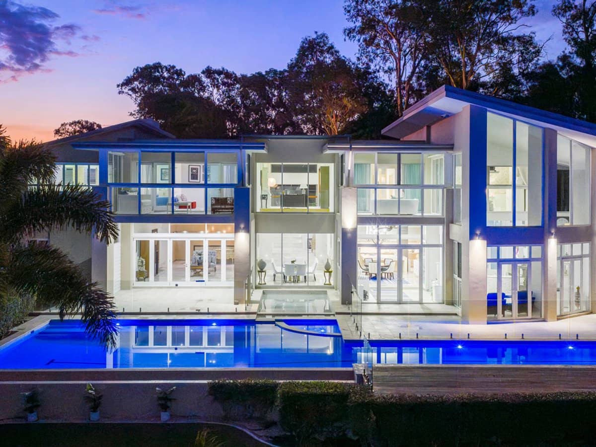 7020 Riverview Crescent, Sanctuary Cove - Thumbnail 2