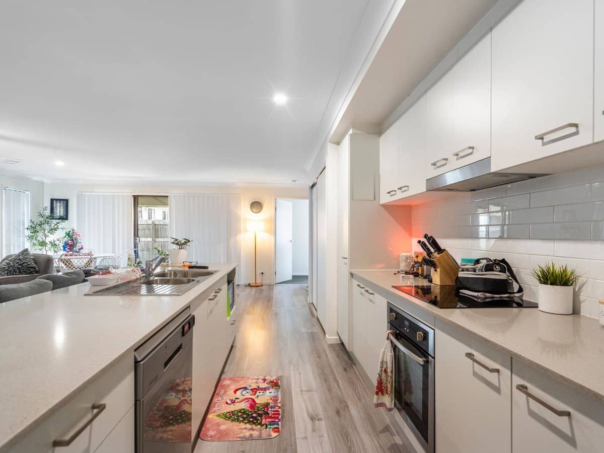 14 Wood Drive, Redbank Plains - Thumbnail 4