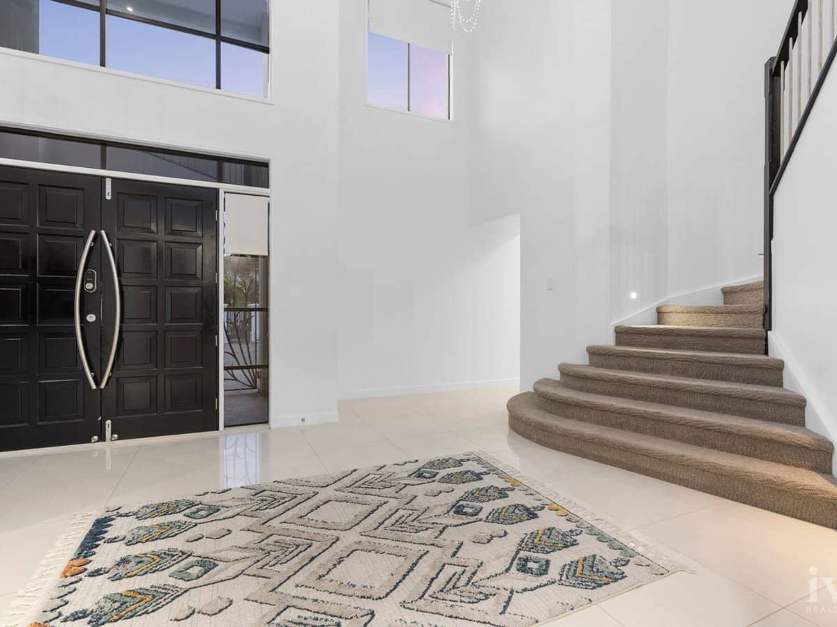 2015 The Circle, Sanctuary Cove - Thumbnail 10