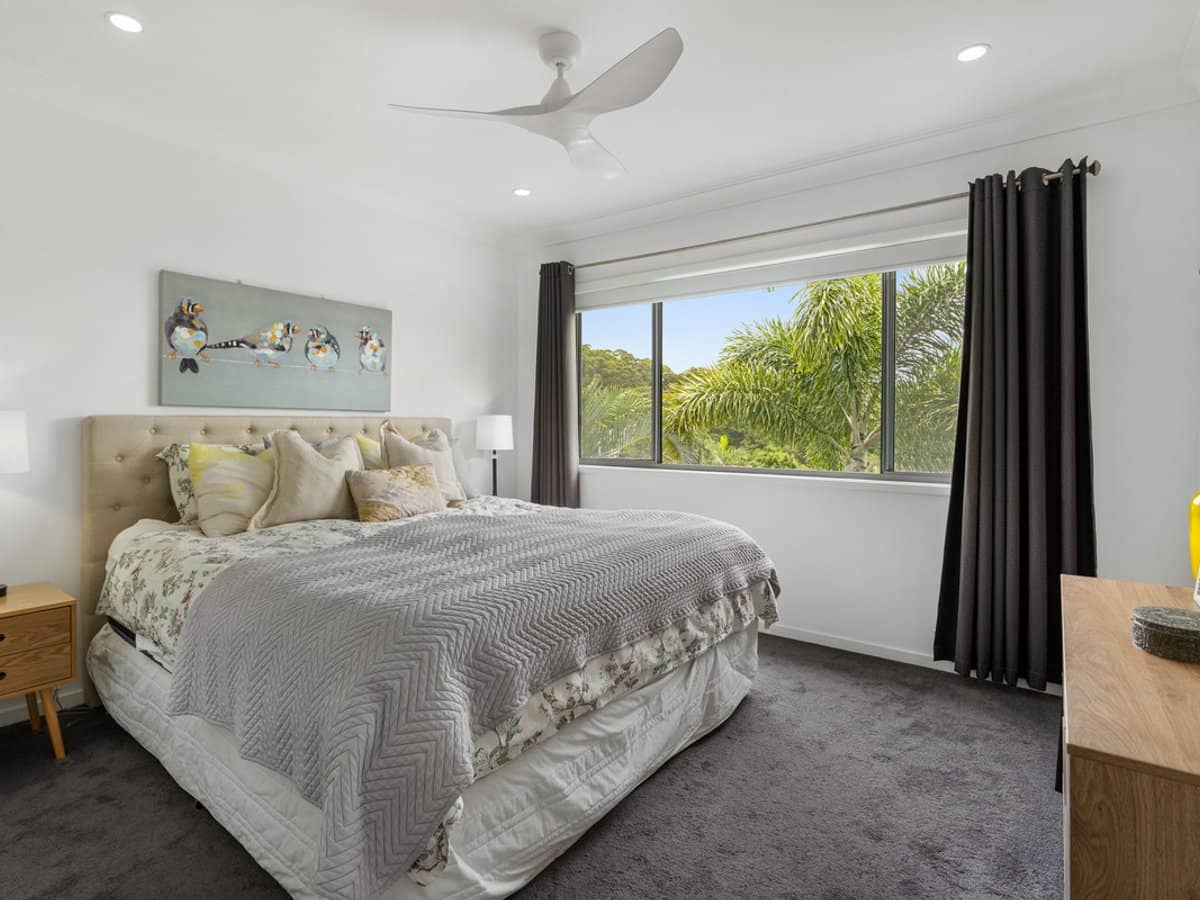 40 Bob Barnard Drive, TUGUN - Thumbnail 21