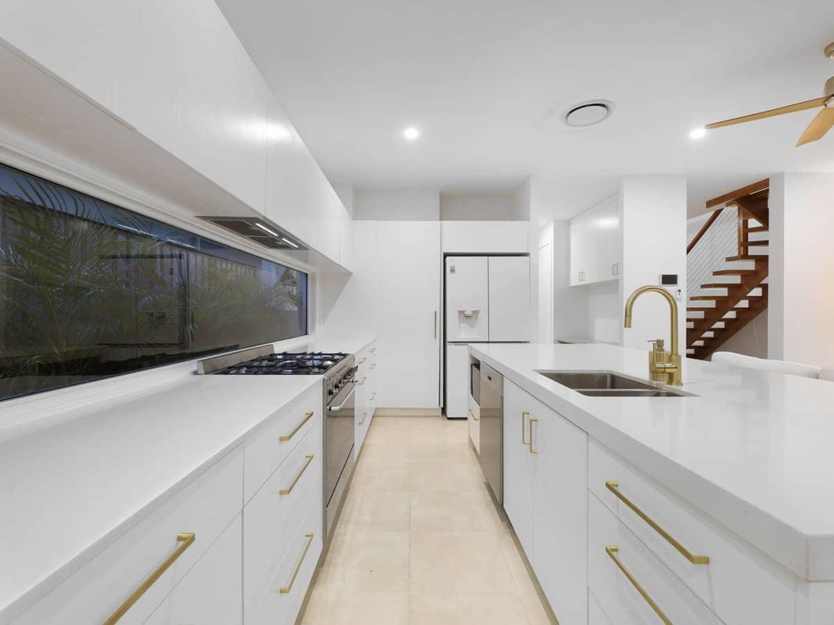 35 Keelson Crescent, Hope Island - Thumbnail 8