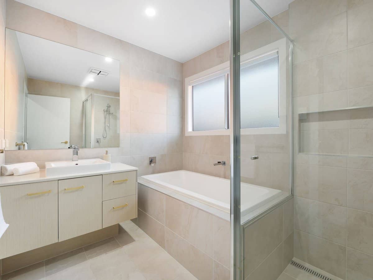 35 Keelson Crescent, Hope Island - Thumbnail 13