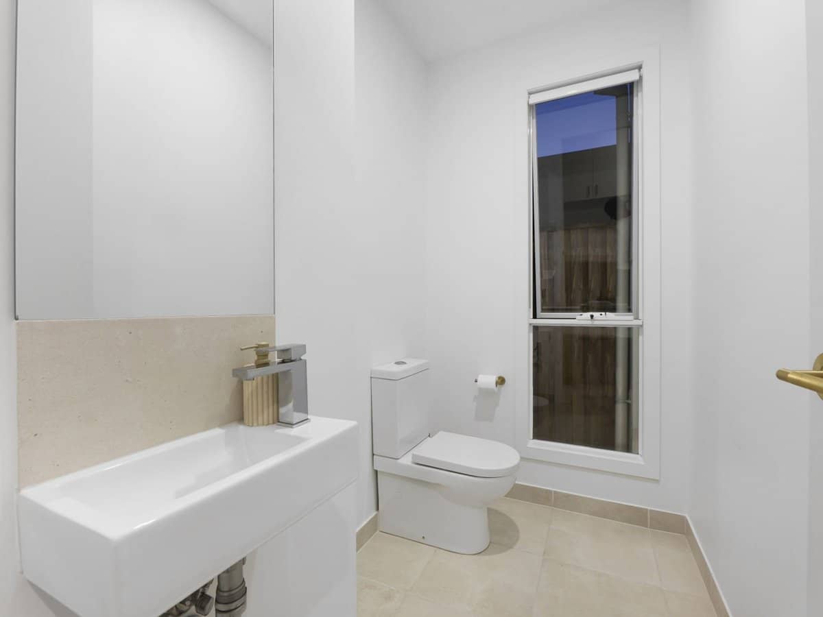 35 Keelson Crescent, Hope Island - Thumbnail 16