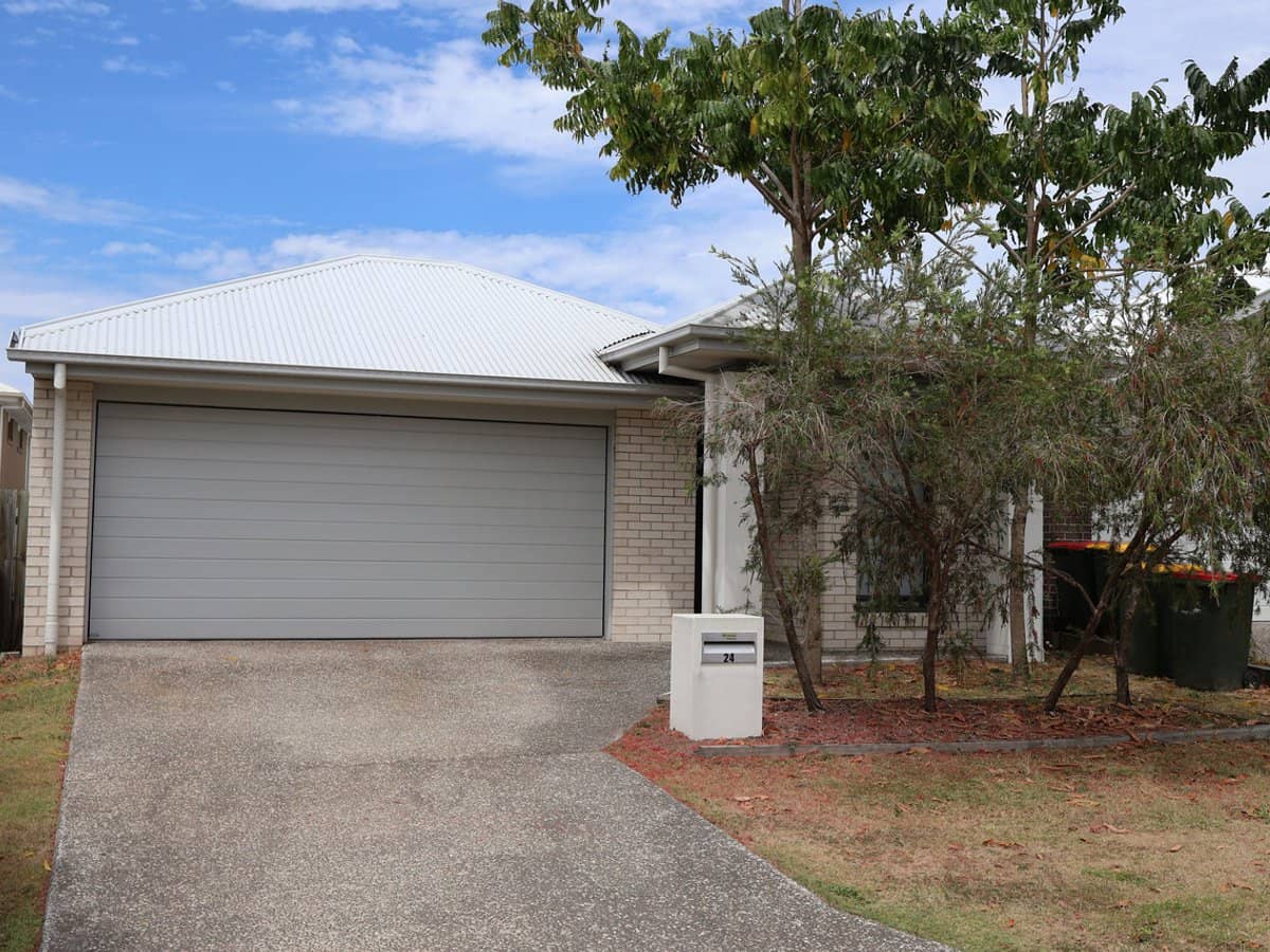 24 Promenade Circuit, Rothwell - Thumbnail 1