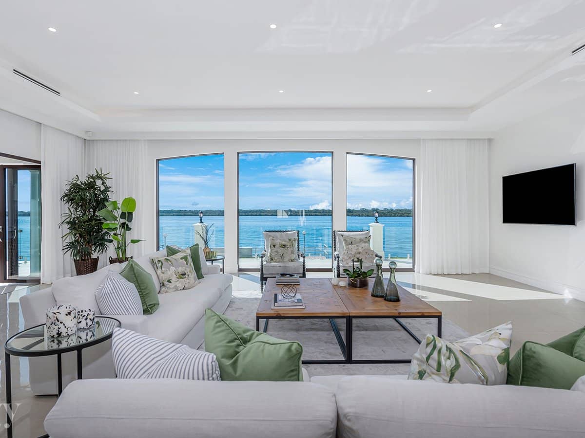50 Knightsbridge Parade East, Sovereign Islands - Thumbnail 1