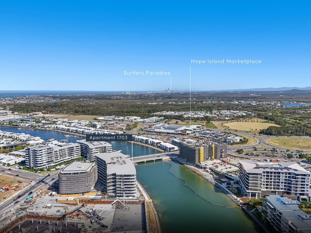 2-4 Athena Boulevard, Hope Island - Thumbnail 13