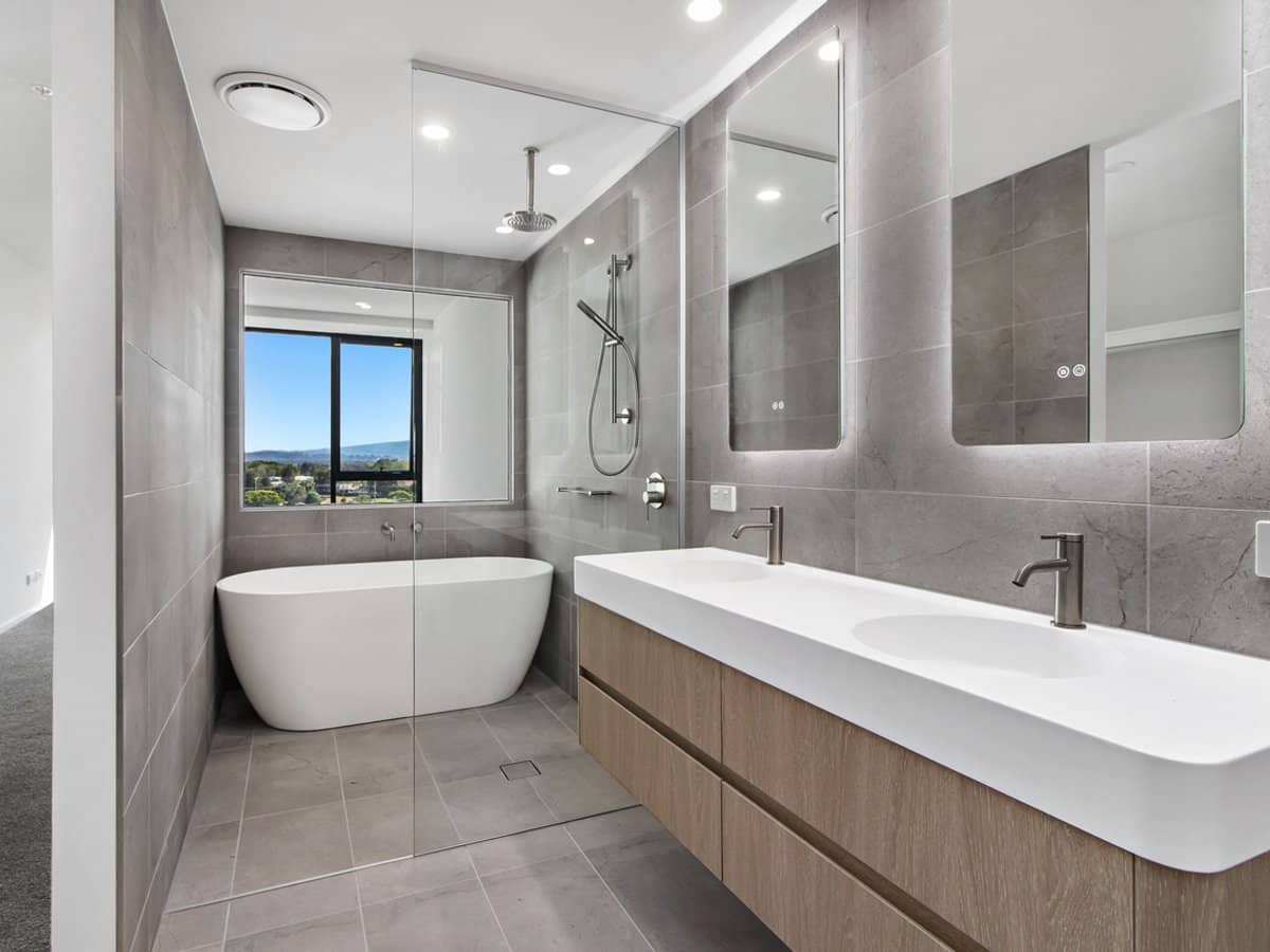 2-4 Athena Boulevard, Hope Island - Thumbnail 10